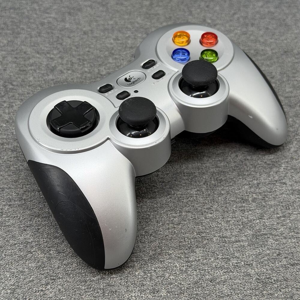 Logitech F710 Wireless Gamepad PC Gaming Controller USB Nano Receiver READ